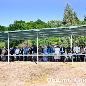 СТЕФАН РАДЕВ: КАРАКАЧАНИТЕ СА ПРИМЕР ЗА СЪХРАНЕНИЕ НА РОДОВАТА ИДЕНТИЧНОСТ, МОСТ МЕЖДУ ТРАДИЦИИТЕ И МОДЕРНОТО БЪДЕЩЕ
