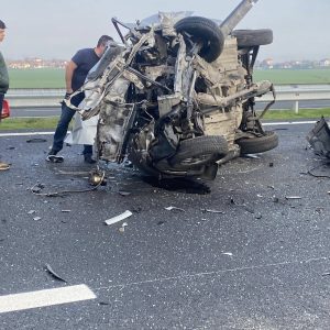 ТРИМА ДУШИ ЗАГИНАХА В ТЕЖКА КАТАСТРОФА НА МАГИСТРАЛАТА